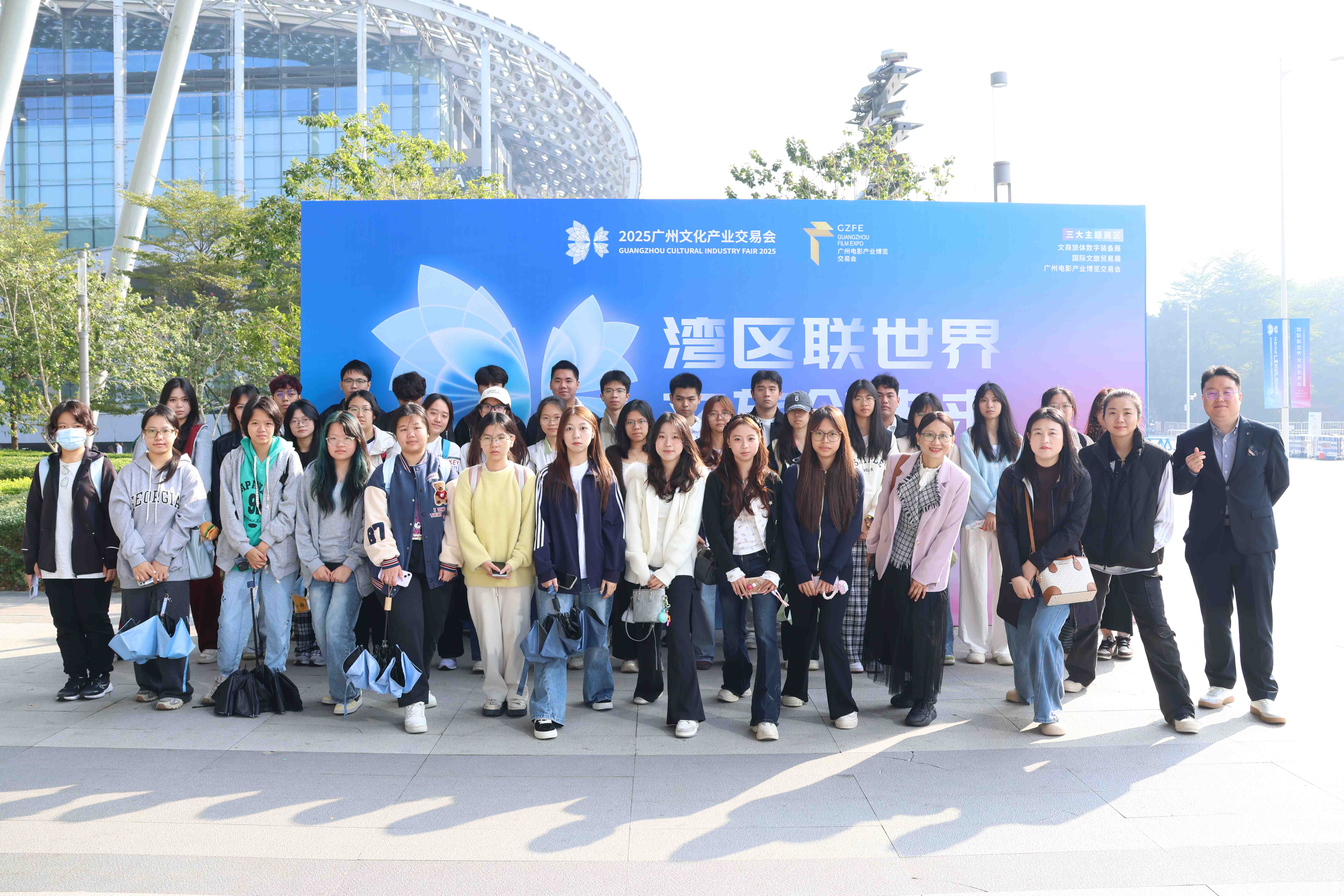 旅游管理2501 (1).JPG